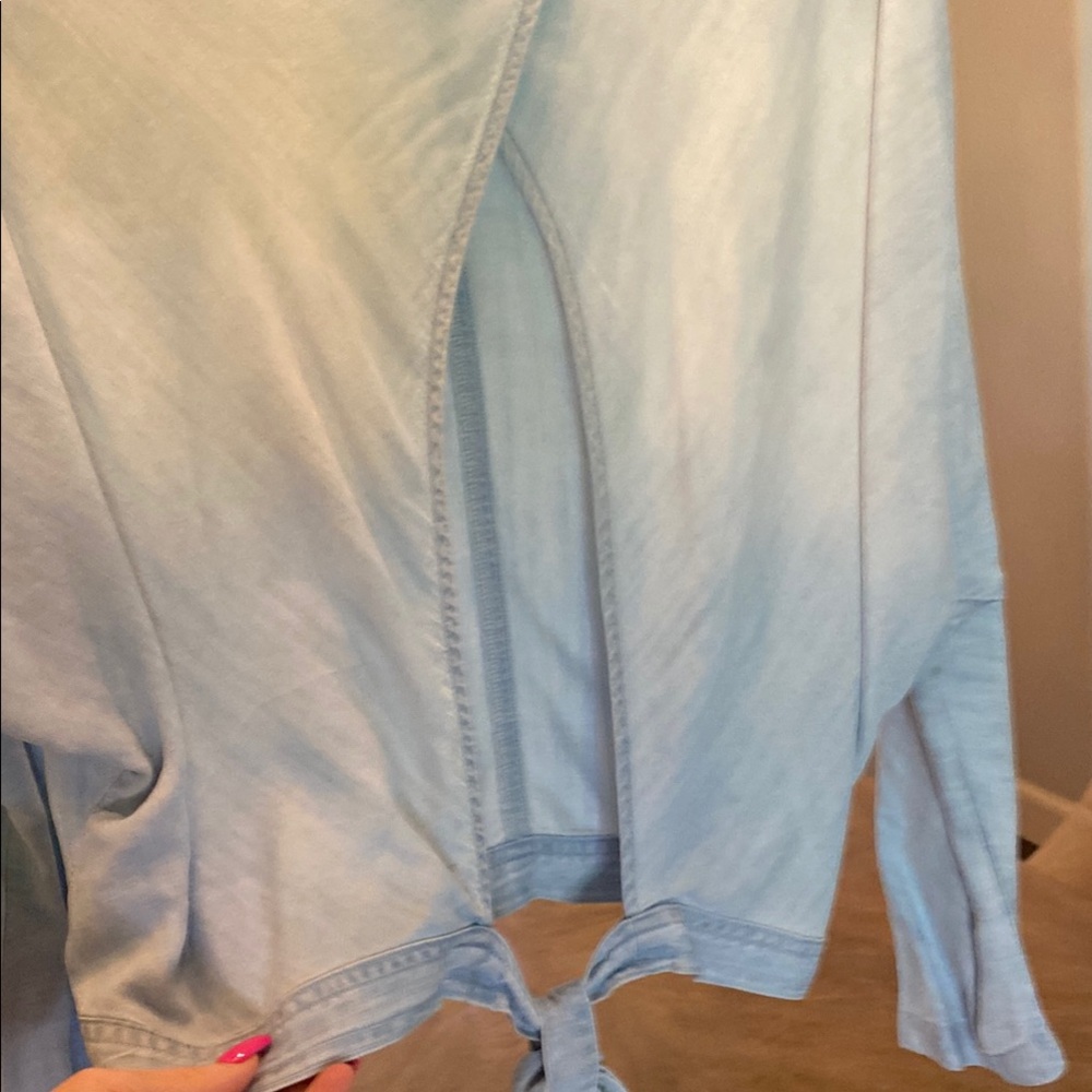 Chelsea and Violet Women's Light Blue Top - Picture 3 of 6